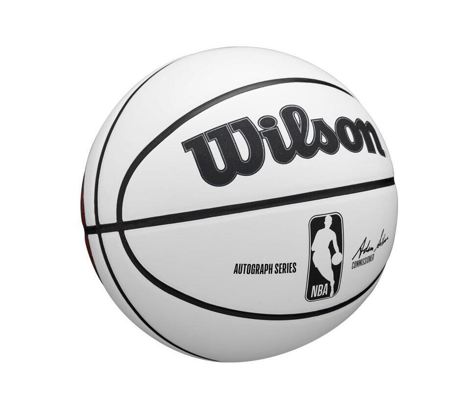 Mini Ballon de Basketball Wilson NBA Team Autographe T3 – Image 2